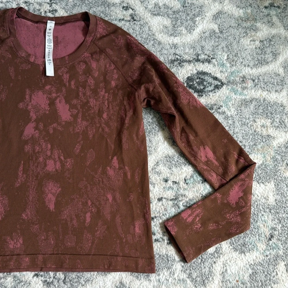 Lululemon Swiftly Tech Long Sleeve Top